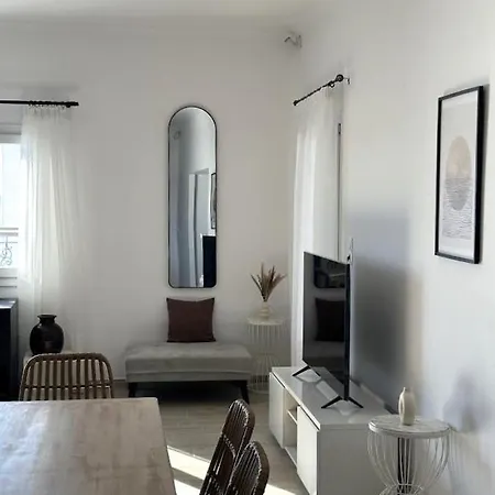 Seafront 3-bedroom Cycladic South Paros דירה