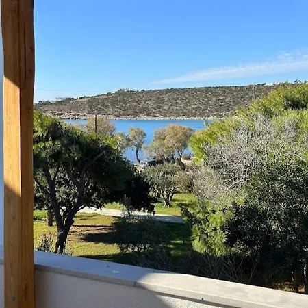 公寓 Seafront 3-bedrooms Cycladic South Paros Alikí