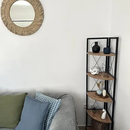 Seafront 3-bedroom Cycladic South Paros Lejlighed Alikí