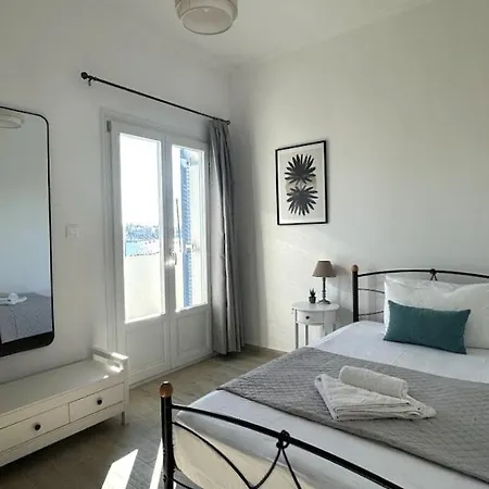 Seafront 3-bedrooms Cycladic South Paros * Alikí