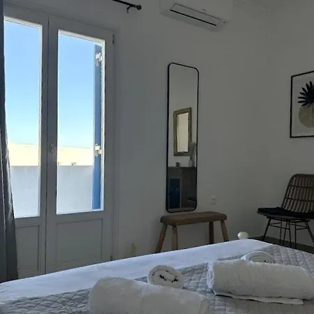 Seafront 3-bedrooms Cycladic South Paros *