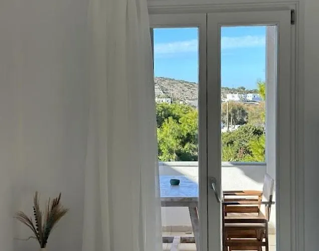 Seafront 3-bedroom Cycladic South Paros * Aliki (Paros)