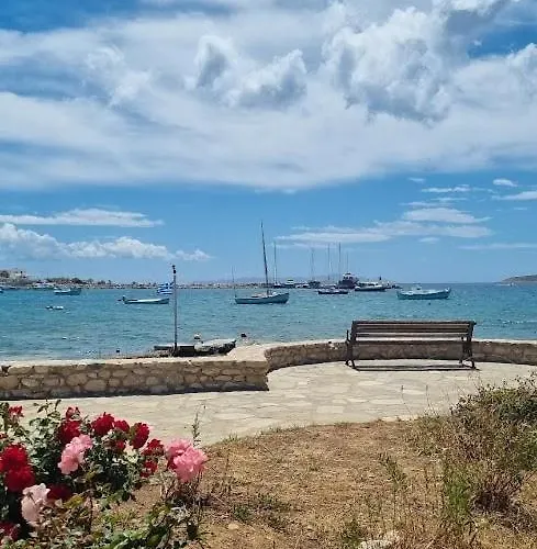 Apartment Seafront 3-bedroom Cycladic South Paros Aliki (Paros)