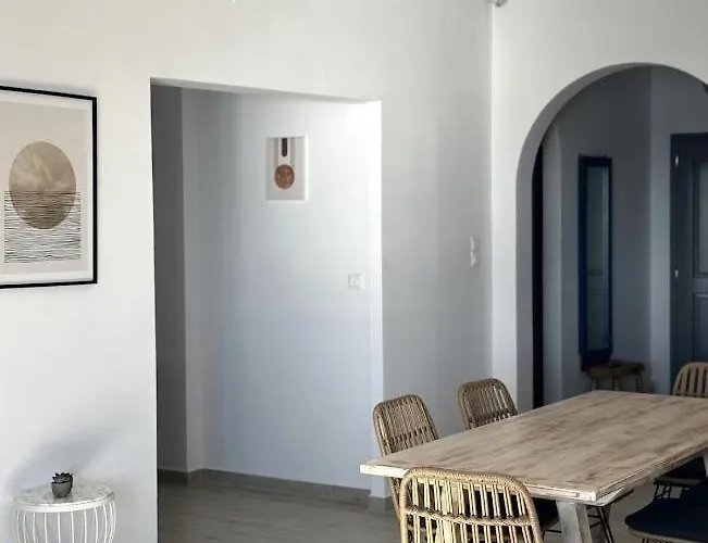 Lejlighed Seafront 3-bedroom Cycladic South Paros *