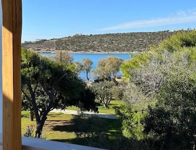 Apartment Seafront 3-bedroom Cycladic South Paros Aliki (Paros)